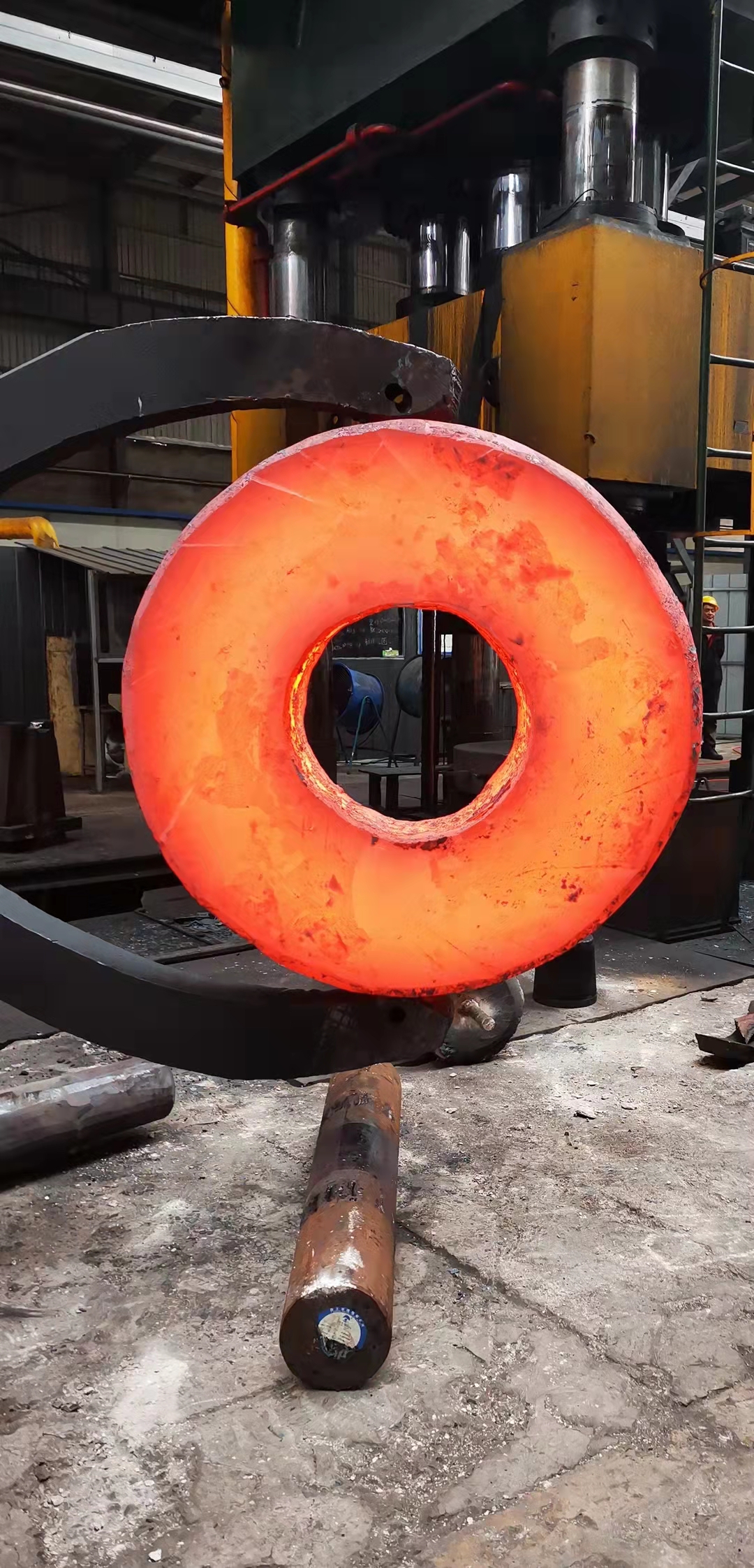 Processus de forgeage des pièces forgées en anneau