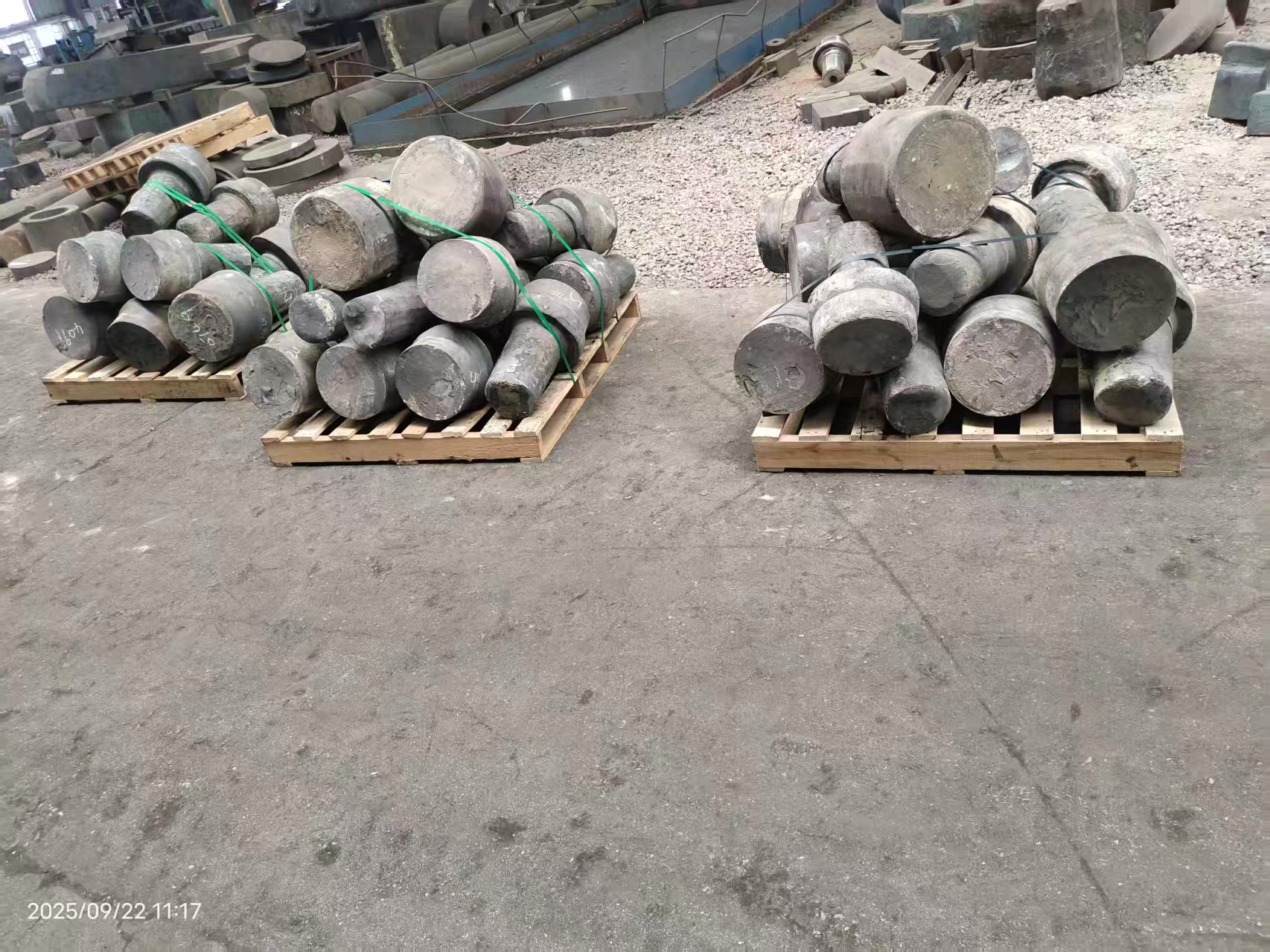 L'art de milliers de marteaux : les origines et le développement du forgeage.